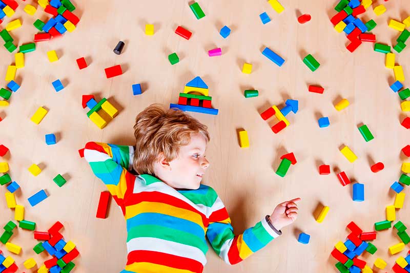 Attivita per bambini autistici: giochi e idee stimolanti – Giocattoli per  Bambini
